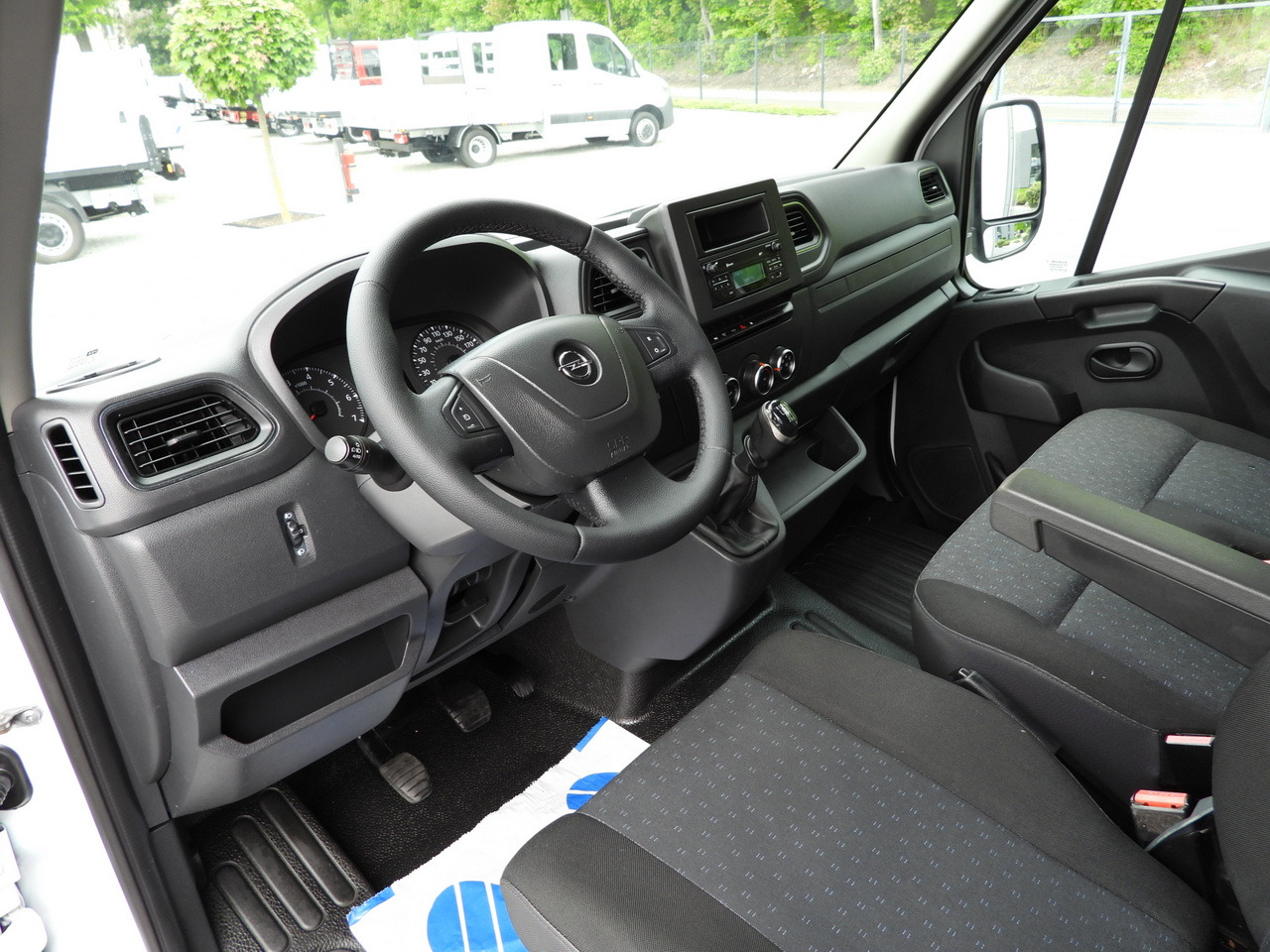 OPEL MOVANO TARPAULIN LIFT 9 PALLETS WEBASTO CRUISE CONTROL LED LIGHTS PNEUMATICS AIR CONDITIONING 165HP - Furgoneta con lona: foto 2 OPEL MOVANO TARPAULIN LIFT 9 PALLETS WEBASTO CRUISE CONTROL LED LIGHTS PNEUMATICS AIR CONDITIONING 165HP - Furgoneta con lona: foto 2