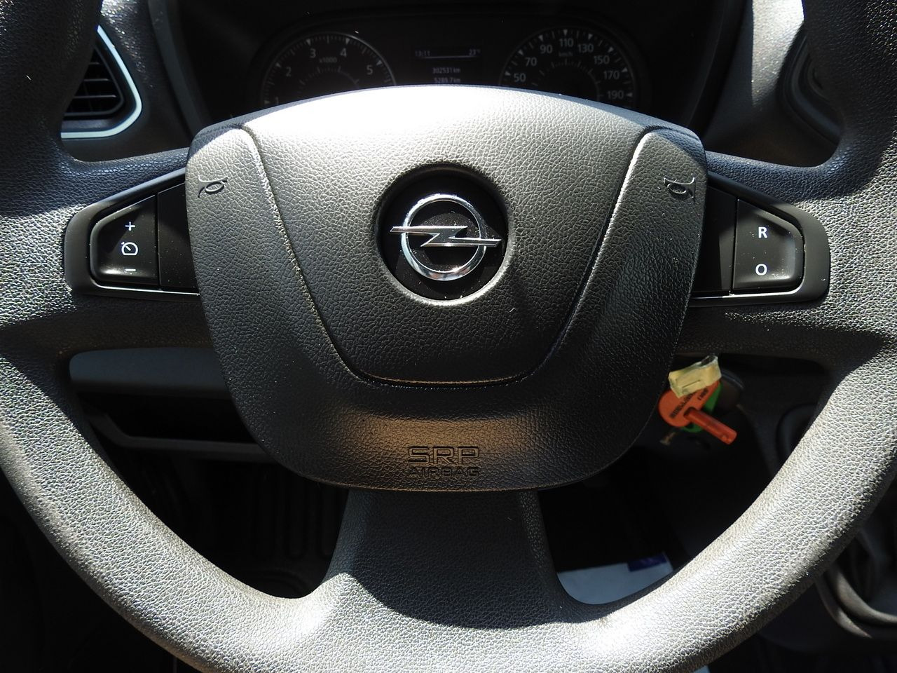 Furgoneta con lona OPEL MOVANO  TARPAULIN LIFT 9 PALLETS WEBASTO CRUISE CONTROL NAVIGATION LED LIGHTS PNEUMATICS AIR CONDITIONING  165HP: foto 36