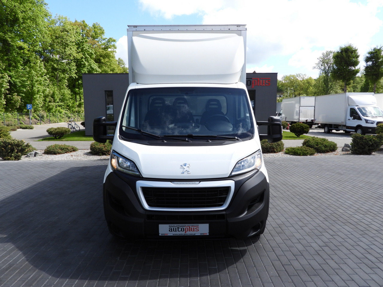 PEUGEOT BOXER BOX 8 PALLETS CRUISE CONTROL AIR CONDITIONING 130HP - Furgoneta caja cerrada: foto 5 PEUGEOT BOXER BOX 8 PALLETS CRUISE CONTROL AIR CONDITIONING 130HP - Furgoneta caja cerrada: foto 5