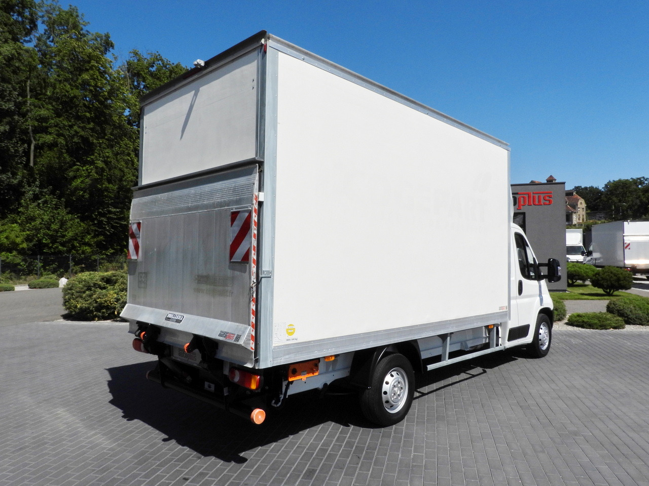 PEUGEOT BOXER BOX LIFT 8 PALLETS CRUISE CONTROL AIR CONDITIONING 130HP - Furgoneta frigorifica: foto 3 PEUGEOT BOXER BOX LIFT 8 PALLETS CRUISE CONTROL AIR CONDITIONING 130HP - Furgoneta frigorifica: foto 3