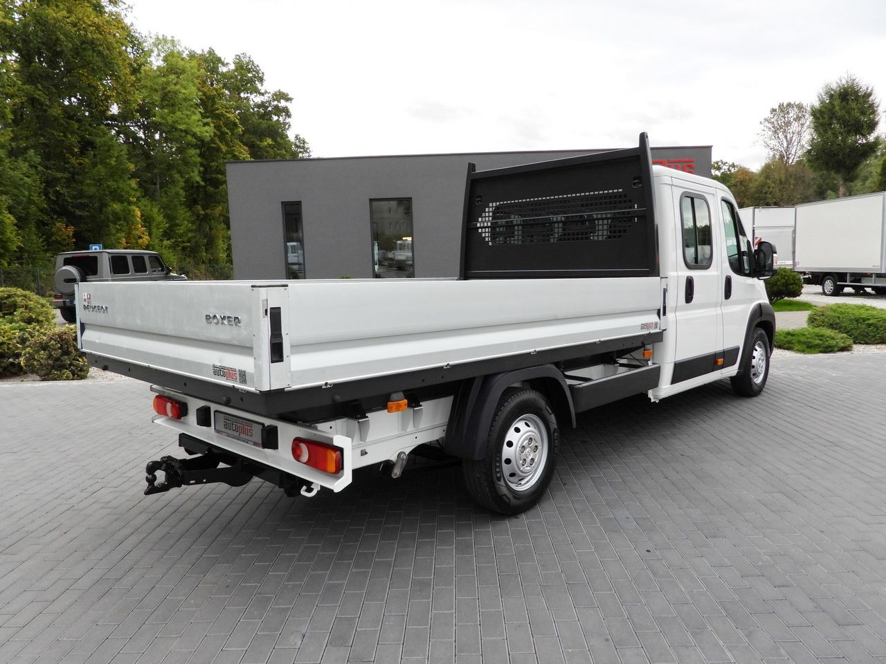 PEUGEOT BOXER STAKE BODY DOUBLE CABIN DOKA 7 SEATS CRUISE CONTROL AIR CONDITIONING 140HP - Furgoneta combi: foto 3 PEUGEOT BOXER STAKE BODY DOUBLE CABIN DOKA 7 SEATS CRUISE CONTROL AIR CONDITIONING 140HP - Furgoneta combi: foto 3