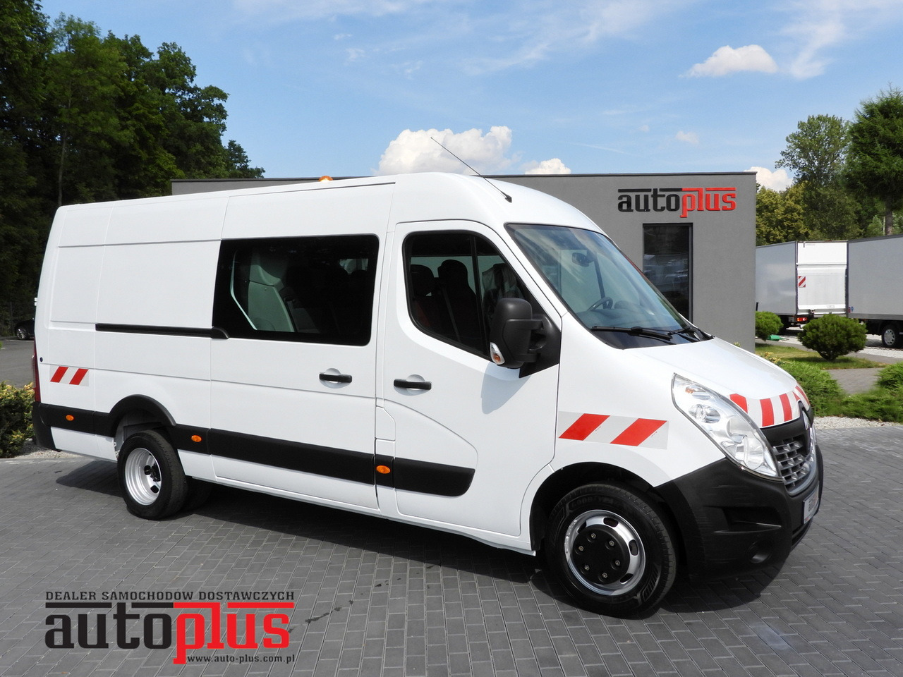 RENAULT MASTER BOX DELIVERY VAN 7 SEATS CRUISE CONTROL TWIN WHEELS AIR CONDITIONING 145HP - Furgón: foto 1 RENAULT MASTER BOX DELIVERY VAN 7 SEATS CRUISE CONTROL TWIN WHEELS AIR CONDITIONING 145HP - Furgón: foto 1