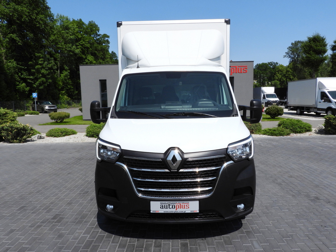 RENAULT MASTER BOX LIFT 8 PALLETS CRUISE CONTROL LED LIGHTS AIR CONDITIONING 165HP - Furgoneta frigorifica: foto 5 RENAULT MASTER BOX LIFT 8 PALLETS CRUISE CONTROL LED LIGHTS AIR CONDITIONING 165HP - Furgoneta frigorifica: foto 5