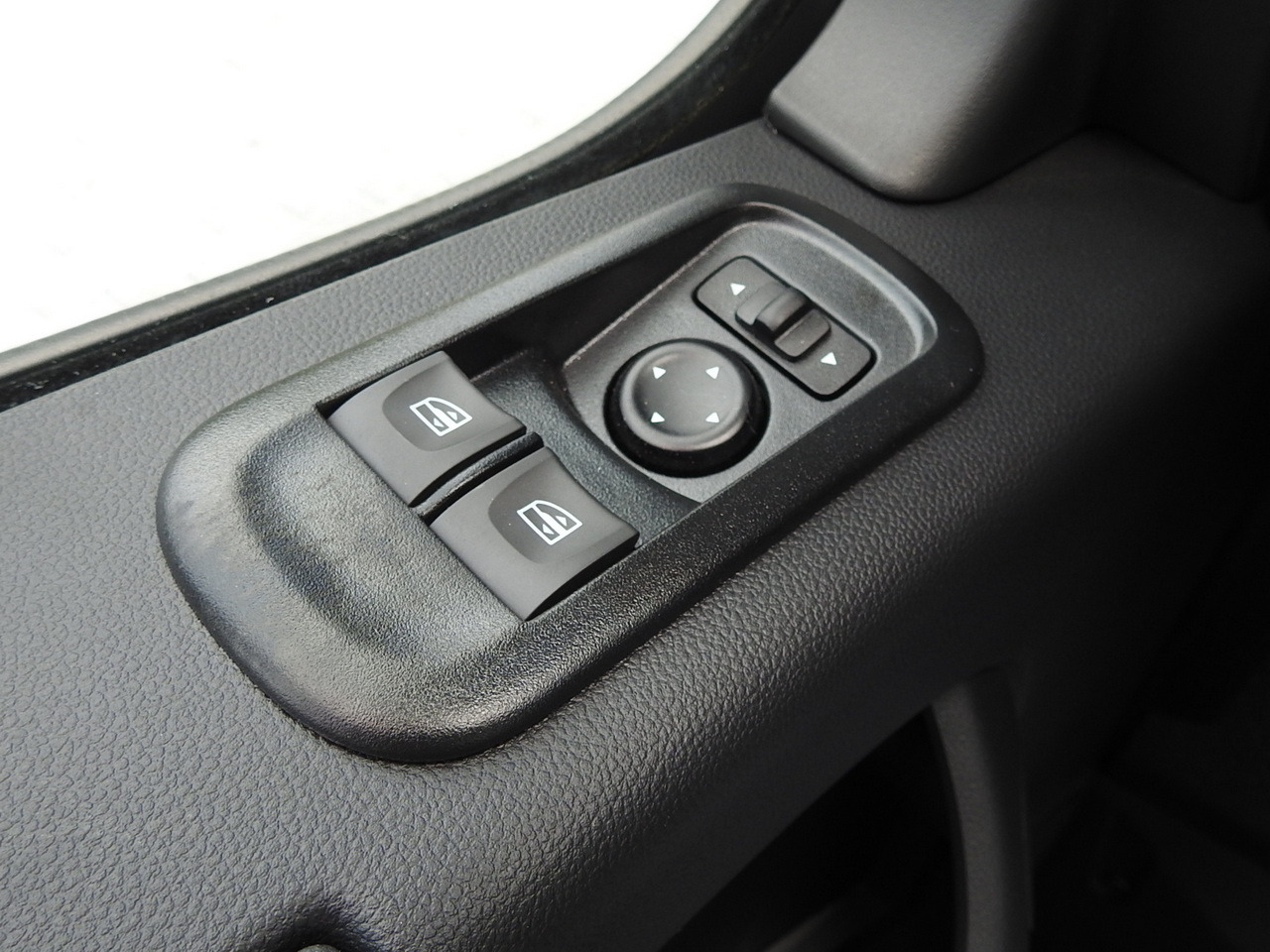 Arrendamiento de RENAULT MASTER NEW REGRIGERATOR BOX -10*C 8 PALLETS CRUISE CONTROL AIR CONDITIONING LED LIGHTS GUARANTEE 165HP RENAULT MASTER NEW REGRIGERATOR BOX -10*C 8 PALLETS CRUISE CONTROL AIR CONDITIONING LED LIGHTS GUARANTEE 165HP: foto 29 Arrendamiento de RENAULT MASTER NEW REGRIGERATOR BOX -10*C 8 PALLETS CRUISE CONTROL AIR CONDITIONING LED LIGHTS GUARANTEE 165HP RENAULT MASTER NEW REGRIGERATOR BOX -10*C 8 PALLETS CRUISE CONTROL AIR CONDITIONING LED LIGHTS GUARANTEE 165HP: foto 29