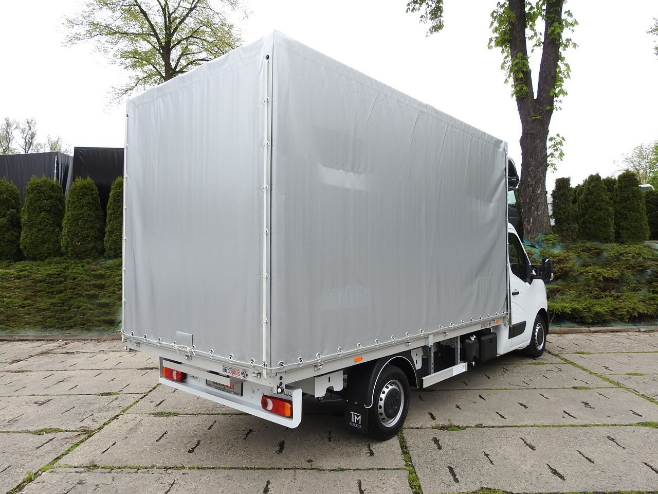 RENAULT MASTER NEW TARPAULIN 8 PALLETS CRUISE CONTROL LED LIGHTS AIR CONDITIONING 165HP - Furgoneta con lona: foto 3 RENAULT MASTER NEW TARPAULIN 8 PALLETS CRUISE CONTROL LED LIGHTS AIR CONDITIONING 165HP - Furgoneta con lona: foto 3