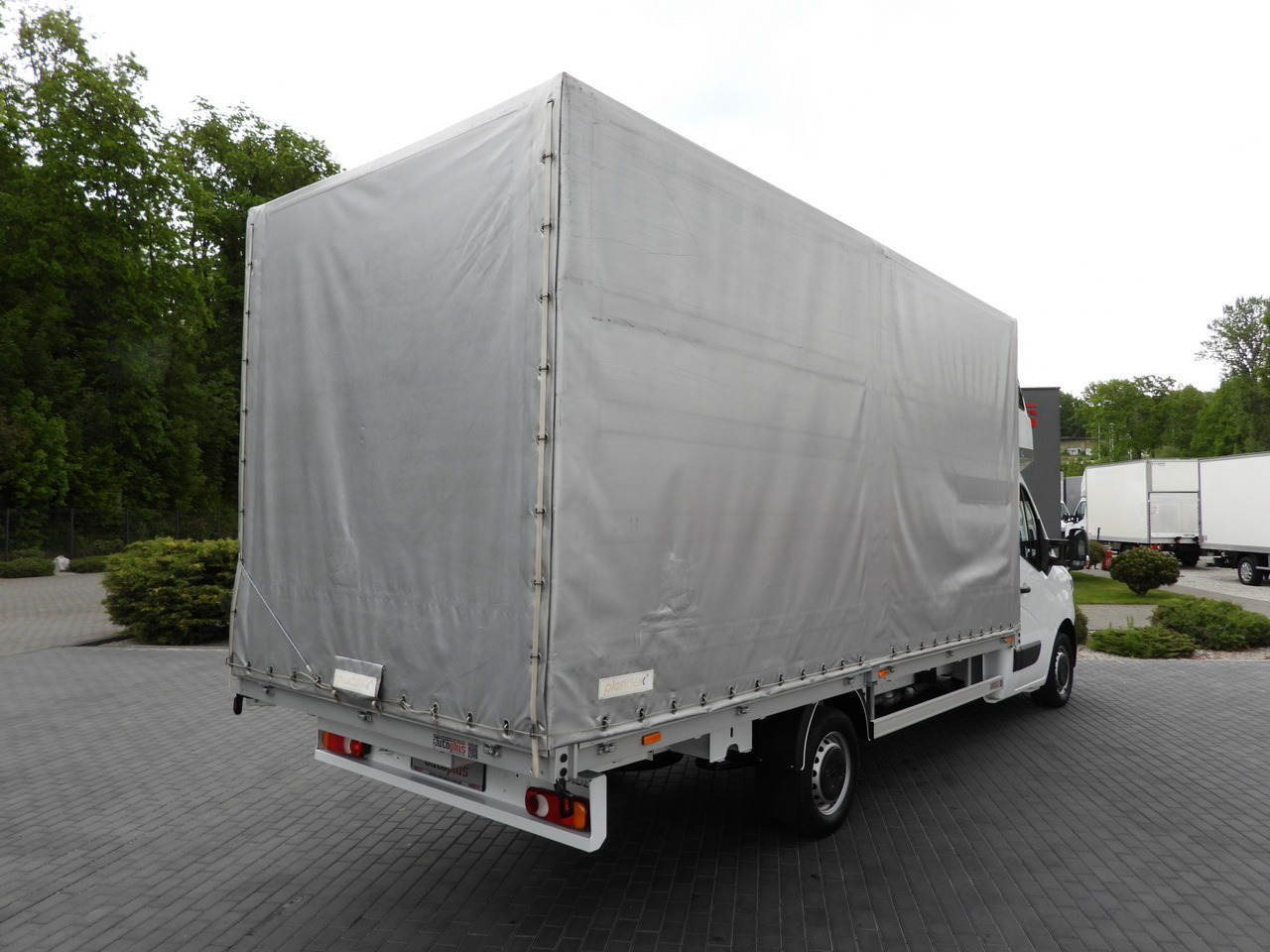 RENAULT MASTER  TARPAULIN 10 PALLETS CRUISE CONTROL LED LIGHTS PNEUMATICS AIR CONDITIONING  165HP - Furgoneta con lona: foto 3 RENAULT MASTER  TARPAULIN 10 PALLETS CRUISE CONTROL LED LIGHTS PNEUMATICS AIR CONDITIONING  165HP - Furgoneta con lona: foto 3