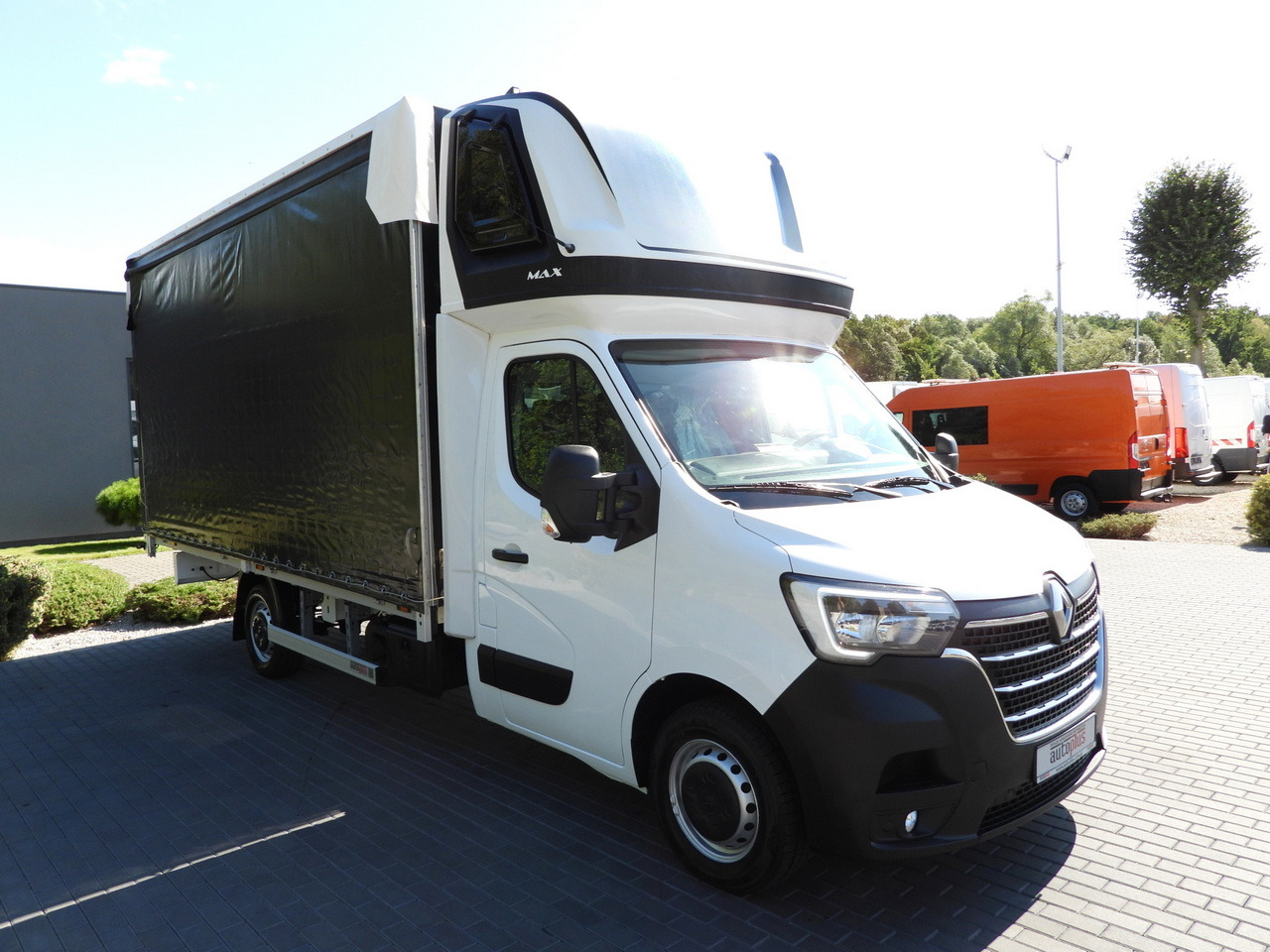 RENAULT MASTER TARPAULIN 10 PALLETS WEBASTO CRUISE CONTROL LED LIGHTS AIR CONDITIONING 165HP - Furgoneta con lona: foto 4 RENAULT MASTER TARPAULIN 10 PALLETS WEBASTO CRUISE CONTROL LED LIGHTS AIR CONDITIONING 165HP - Furgoneta con lona: foto 4