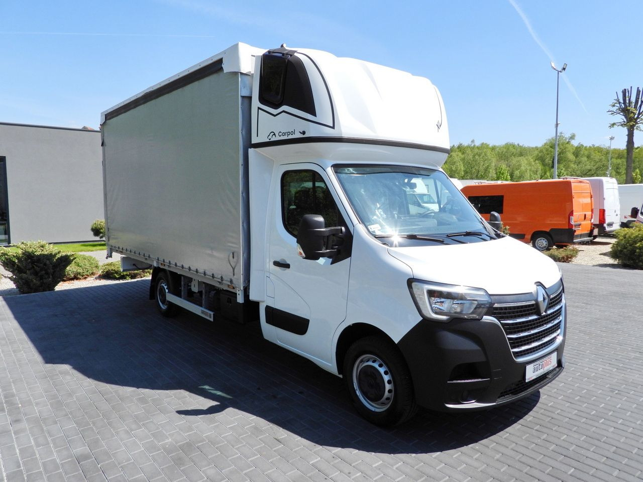 RENAULT MASTER  TARPAULIN 10 PALLETS WEBASTO CRUISE CONTROL LED LIGHTS PNEUMATICS AIR CONDITIONING  165HP - Furgoneta con lona: foto 4 RENAULT MASTER  TARPAULIN 10 PALLETS WEBASTO CRUISE CONTROL LED LIGHTS PNEUMATICS AIR CONDITIONING  165HP - Furgoneta con lona: foto 4