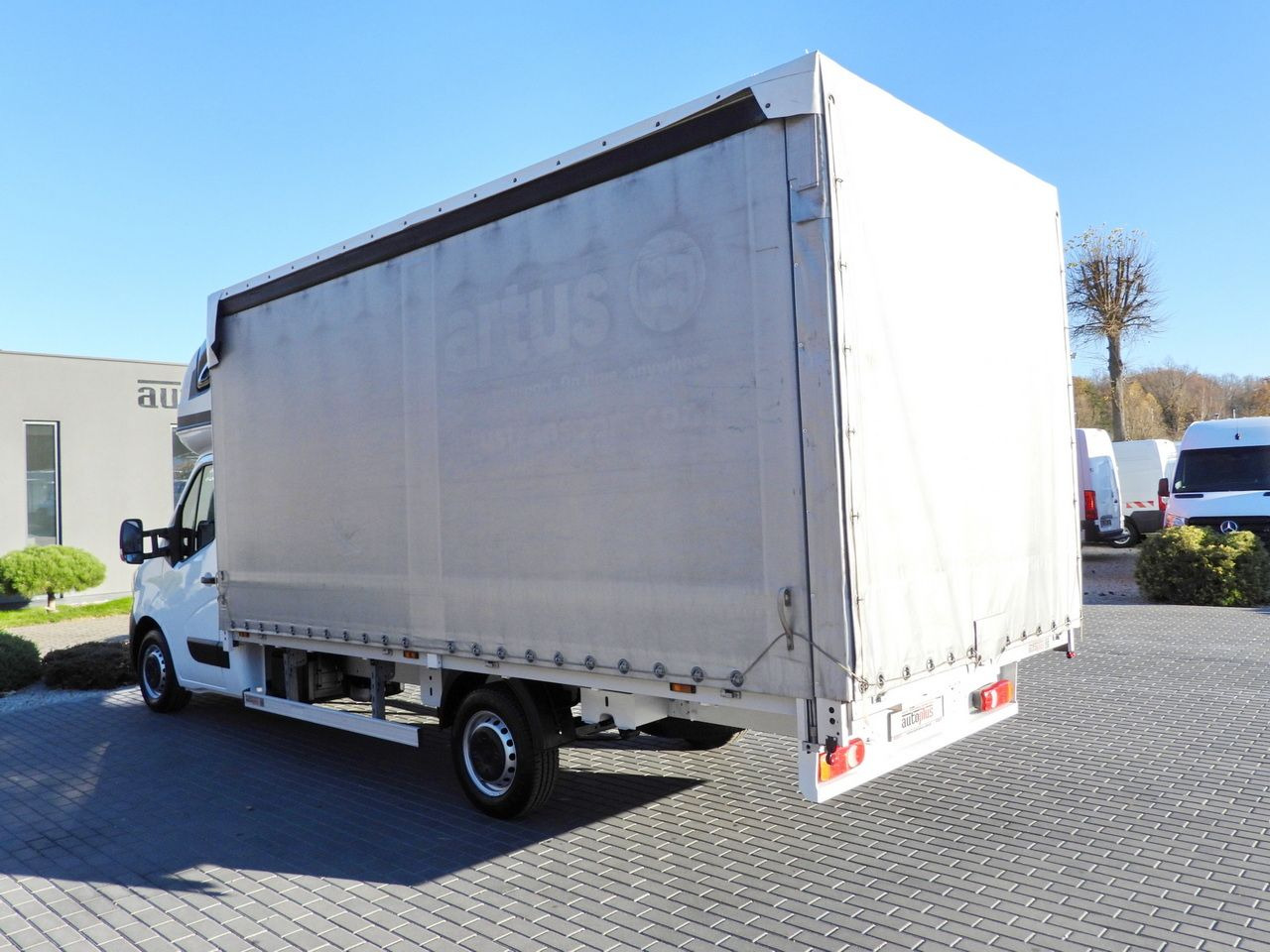 Furgoneta con lona RENAULT MASTER TARPAULIN 10 PALLETS WEBASTO CRUISE CONTROL LED LIGHTS PNEUMATICS AIR CONDITIONING  165HP: foto 10