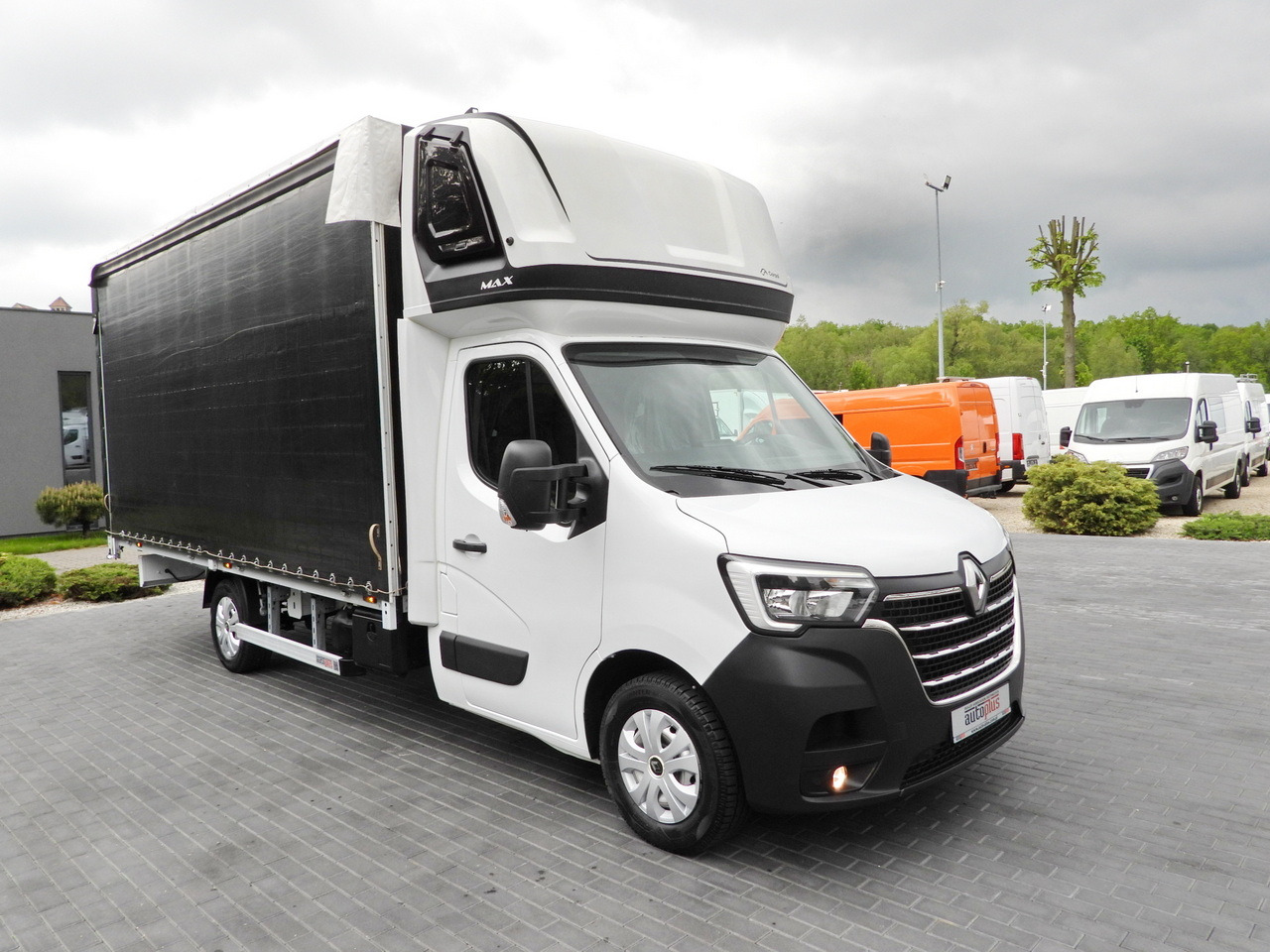RENAULT MASTER TARPAULIN 10 PALLETS WEBASTO CRUISE CONTROL LED LIGHTS PNEUMATICS AIR CONDITIONING 165HP - Furgoneta con lona: foto 4 RENAULT MASTER TARPAULIN 10 PALLETS WEBASTO CRUISE CONTROL LED LIGHTS PNEUMATICS AIR CONDITIONING 165HP - Furgoneta con lona: foto 4