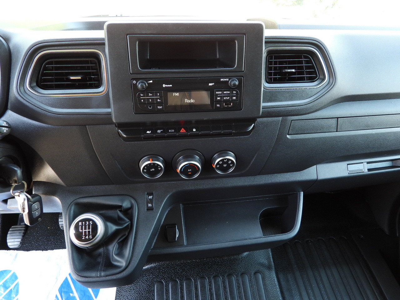Furgoneta con lona RENAULT MASTER  TARPAULIN 10 PALLETS WEBASTO CRUISE CONTROL LED LIGHTS PNEUMATICS AIR CONDITIONING  165HP: foto 48