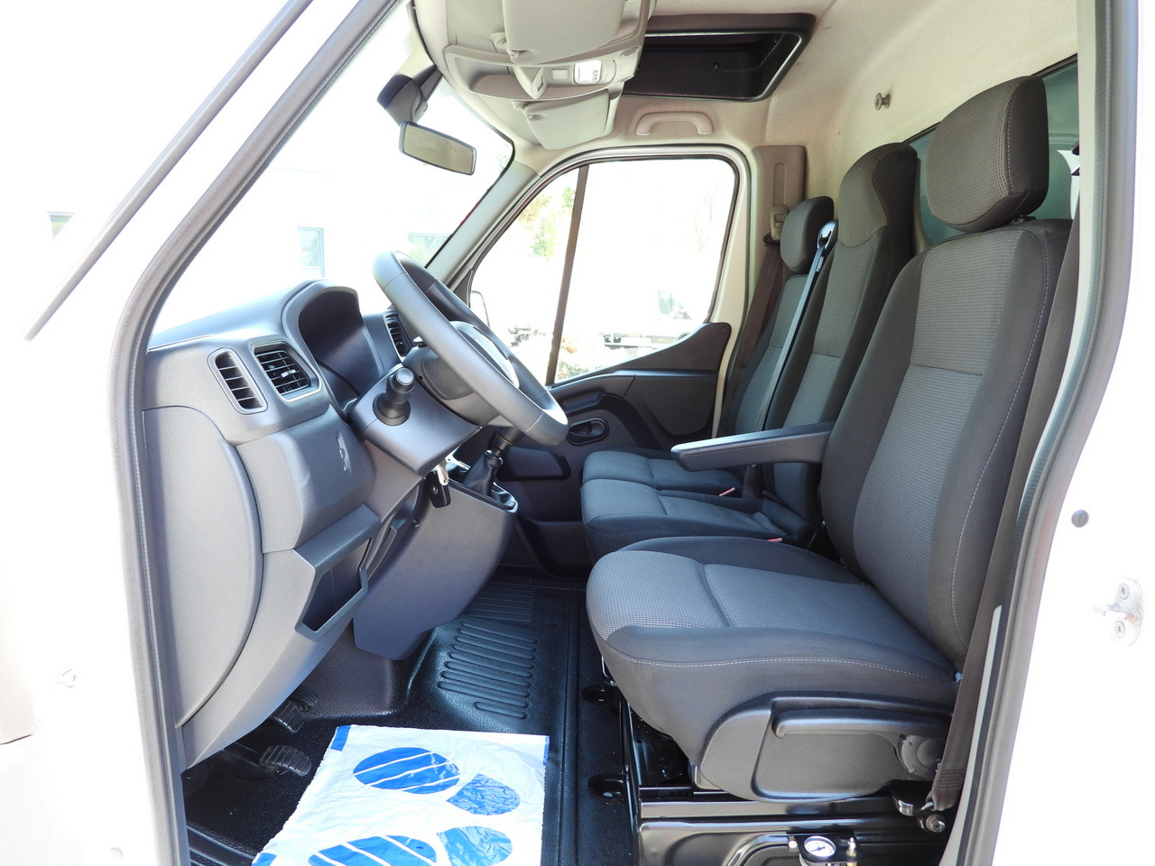 Furgoneta con lona RENAULT MASTER  TARPAULIN 10 PALLETS WEBASTO CRUISE CONTROL LED LIGHTS PNEUMATICS AIR CONDITIONING  165HP: foto 39