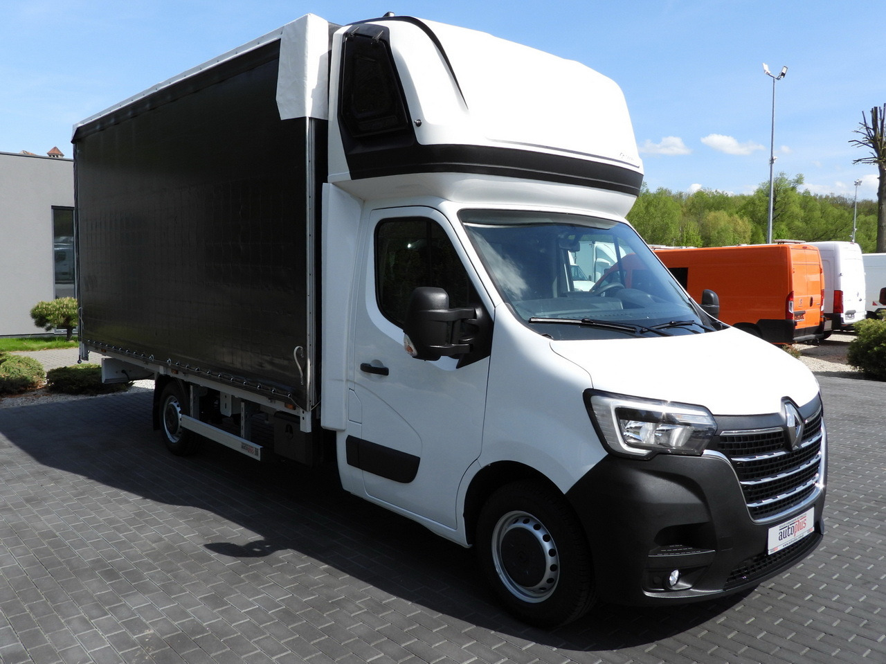 RENAULT MASTER TARPAULIN 10 PALLETS WEBASTO CRUISE CONTROL LED LIGHTS PNEUMATICS AIR CONDITIONING 165HP - Furgoneta con lona: foto 4 RENAULT MASTER TARPAULIN 10 PALLETS WEBASTO CRUISE CONTROL LED LIGHTS PNEUMATICS AIR CONDITIONING 165HP - Furgoneta con lona: foto 4