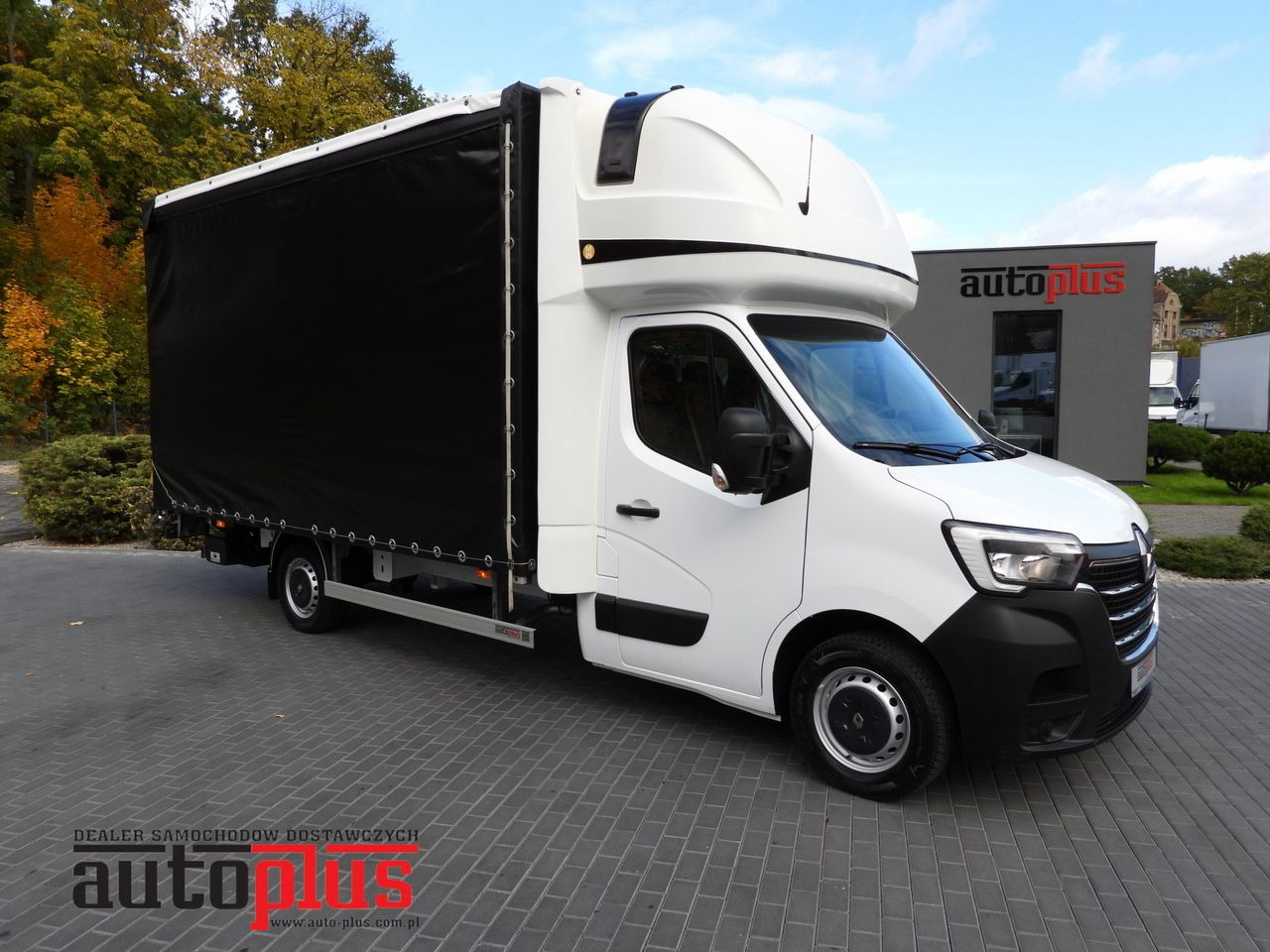 RENAULT MASTER TARPAULIN LIFT 10 PALLETS CRUISE CONTROL LED LIGHTS AIR CONDITIONING  165HP - Furgoneta con lona: foto 1 RENAULT MASTER TARPAULIN LIFT 10 PALLETS CRUISE CONTROL LED LIGHTS AIR CONDITIONING  165HP - Furgoneta con lona: foto 1