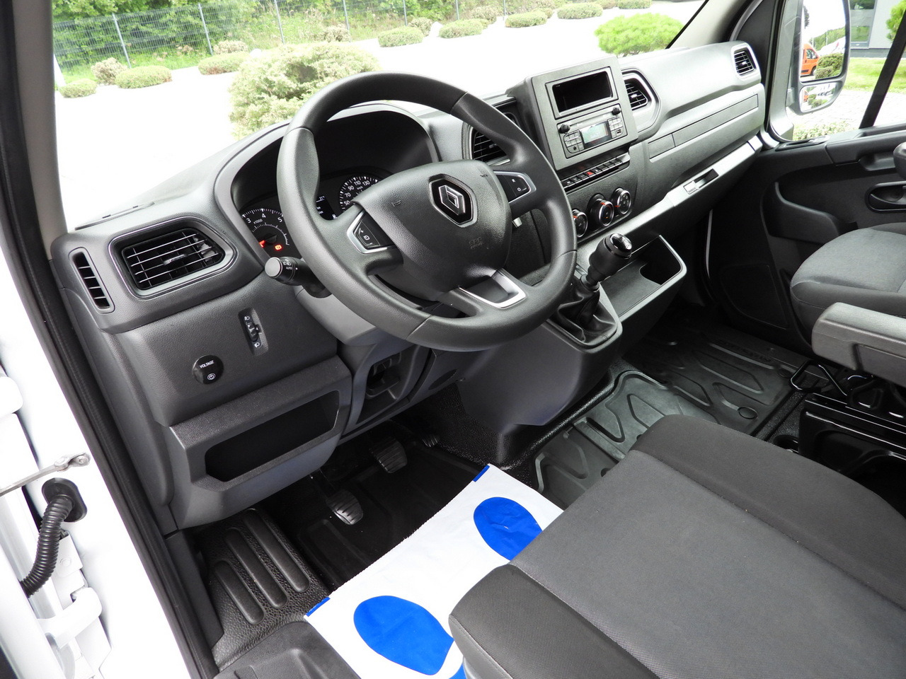 RENAULT MASTER TARPAULIN LIFT 10 PALLETS WEBASTO CRUISE CONTROL LED LIGHTS AIR CONDITIONING  165HP - Furgoneta con lona: foto 2 RENAULT MASTER TARPAULIN LIFT 10 PALLETS WEBASTO CRUISE CONTROL LED LIGHTS AIR CONDITIONING  165HP - Furgoneta con lona: foto 2