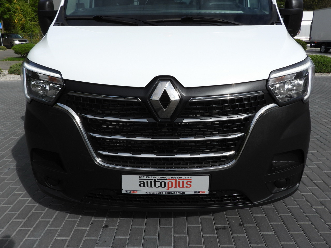 Furgoneta basculante RENAULT MASTER TIPPER CRUISE CONTROL LED LIGHTS TWIN WHEELS AIR CONDITIONING  130HP: foto 14