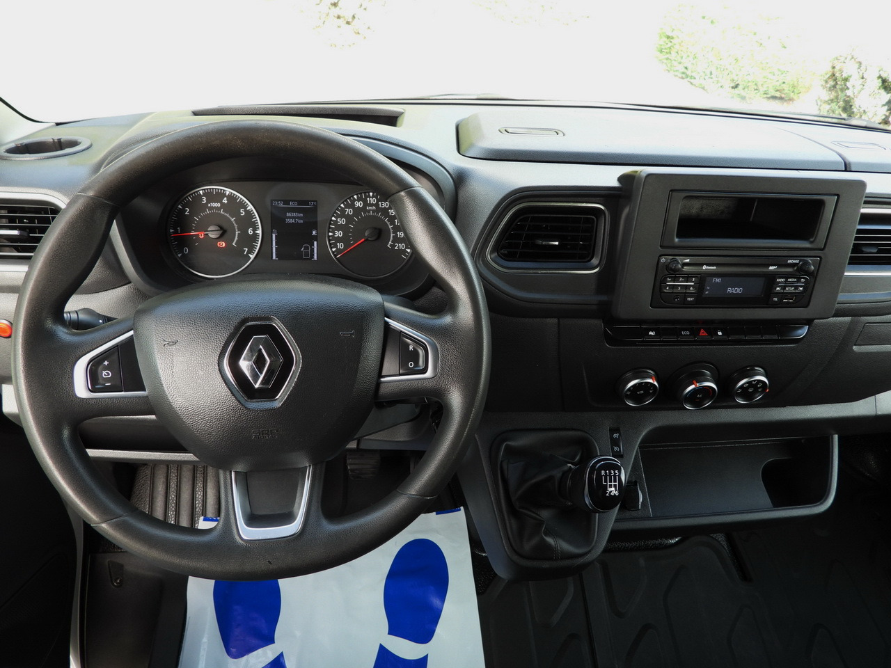 Furgoneta basculante RENAULT MASTER TIPPER CRUISE CONTROL LED LIGHTS TWIN WHEELS AIR CONDITIONING  130HP: foto 26