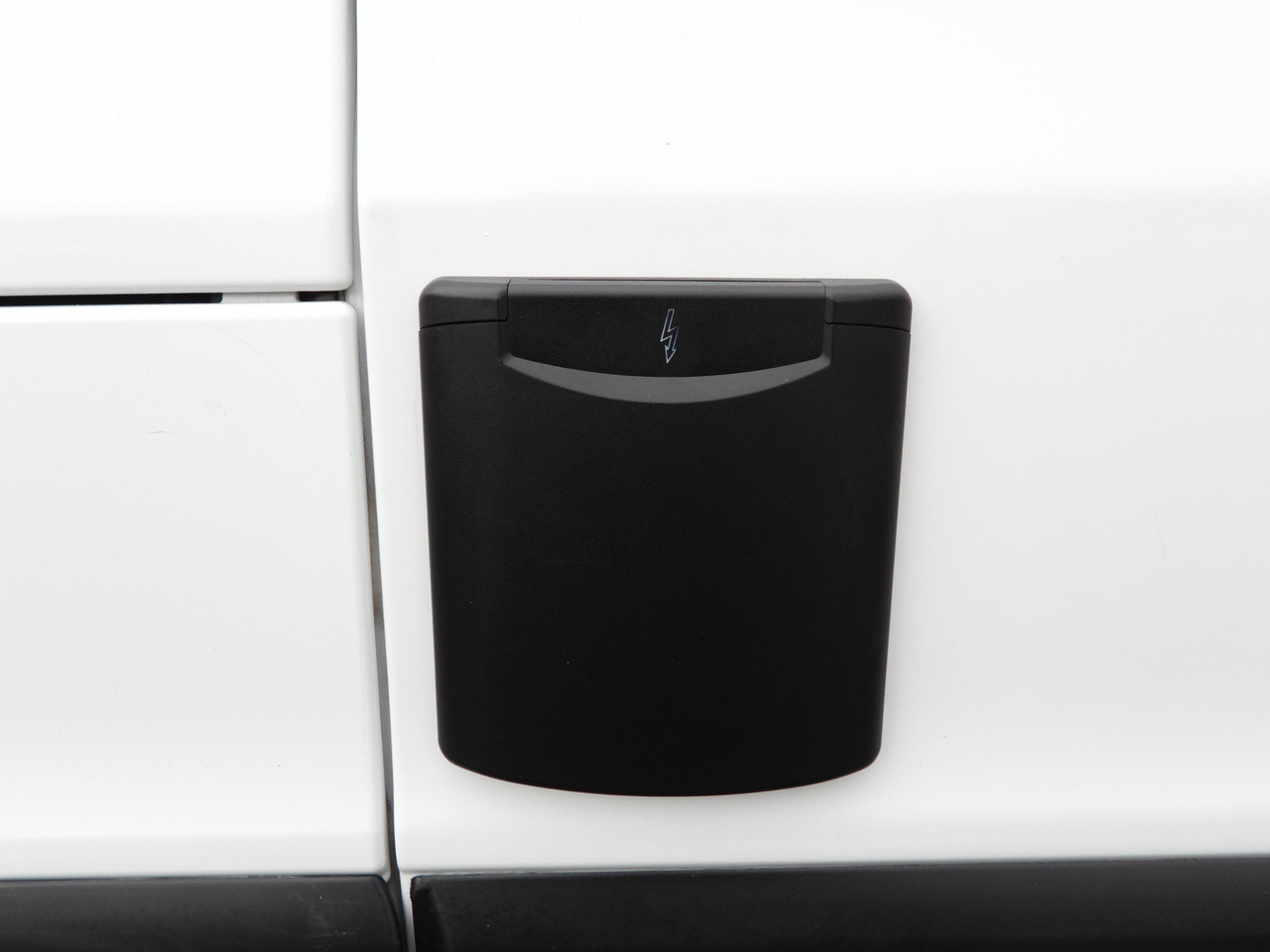 Furgoneta frigorifica RENAULT TRAFIC REFRIGERATOR VAN -5*C POWER SUPPLY 230V CRUISE CONTROL LED LIGHTS AIR CONDITIONING  120HP: foto 26