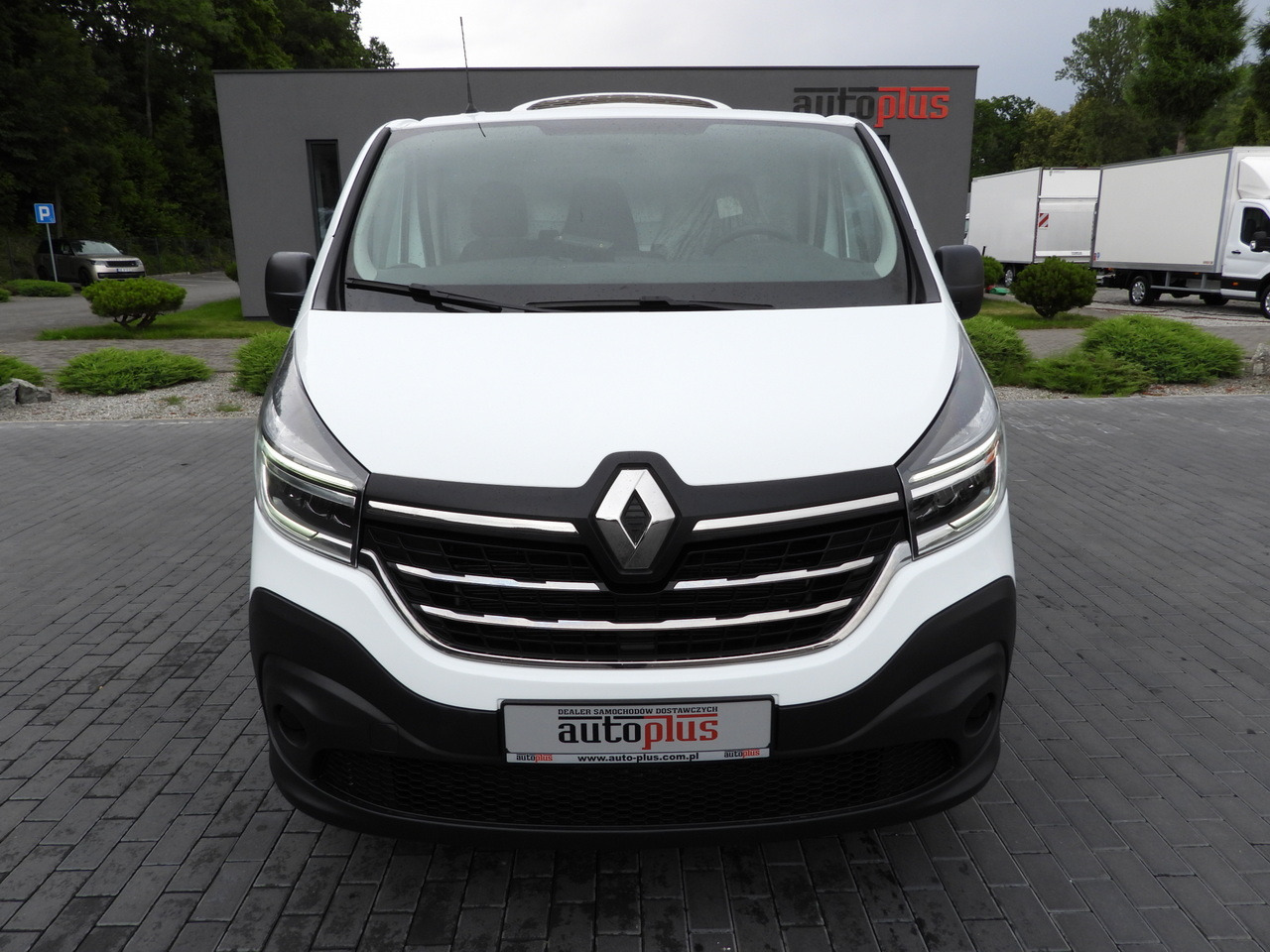 RENAULT TRAFIC REFRIGERATOR VAN -5*C POWER SUPPLY 230V CRUISE CONTROL LED LIGHTS AIR CONDITIONING 120HP - Furgoneta frigorifica: foto 5 RENAULT TRAFIC REFRIGERATOR VAN -5*C POWER SUPPLY 230V CRUISE CONTROL LED LIGHTS AIR CONDITIONING 120HP - Furgoneta frigorifica: foto 5