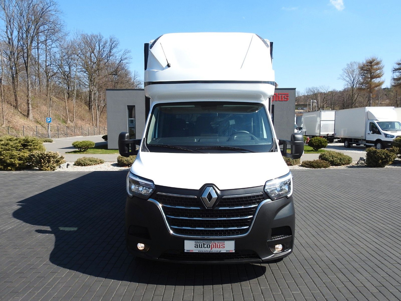 Renault MASTER PRITSCHE PLANE 10 PALETTEN WEBASTO A/C - Furgoneta con lona: foto 5 Renault MASTER PRITSCHE PLANE 10 PALETTEN WEBASTO A/C - Furgoneta con lona: foto 5