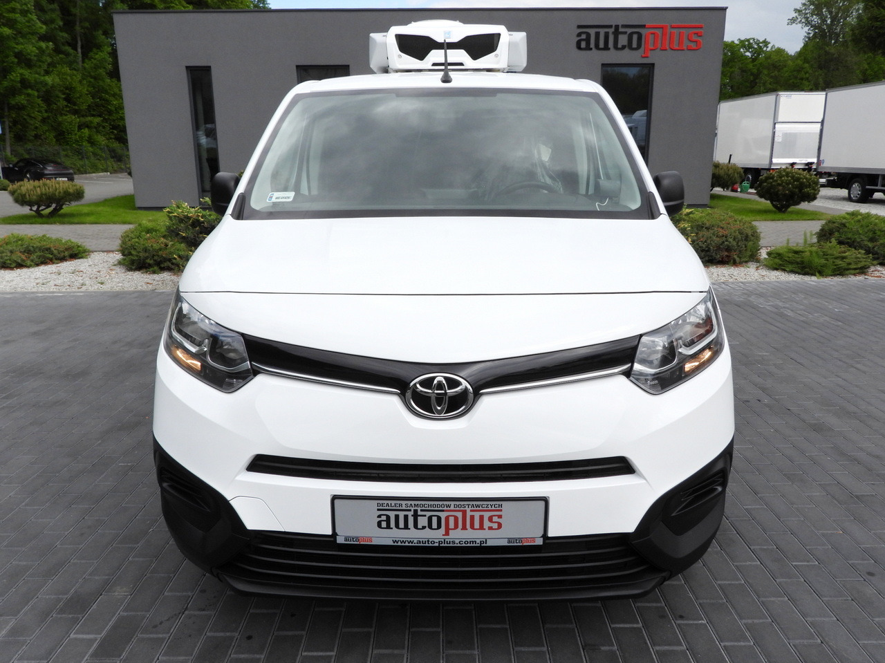 TOYOTA PROACE CITY REFRIGERATOR VAN -15*C POWER SUPPLY 230V CRUISE CONTROL AIR CONDITIONING 100HP - Furgoneta frigorifica: foto 5 TOYOTA PROACE CITY REFRIGERATOR VAN -15*C POWER SUPPLY 230V CRUISE CONTROL AIR CONDITIONING 100HP - Furgoneta frigorifica: foto 5