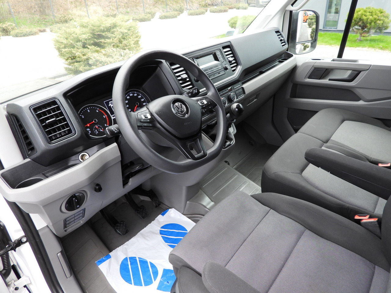 VOLKSWAGEN CRAFTER TARPAULIN 10 PALLETS WEBASTO CRUISE CONTROL LED LIGHTS 180HP - Furgoneta con lona: foto 2 VOLKSWAGEN CRAFTER TARPAULIN 10 PALLETS WEBASTO CRUISE CONTROL LED LIGHTS 180HP - Furgoneta con lona: foto 2