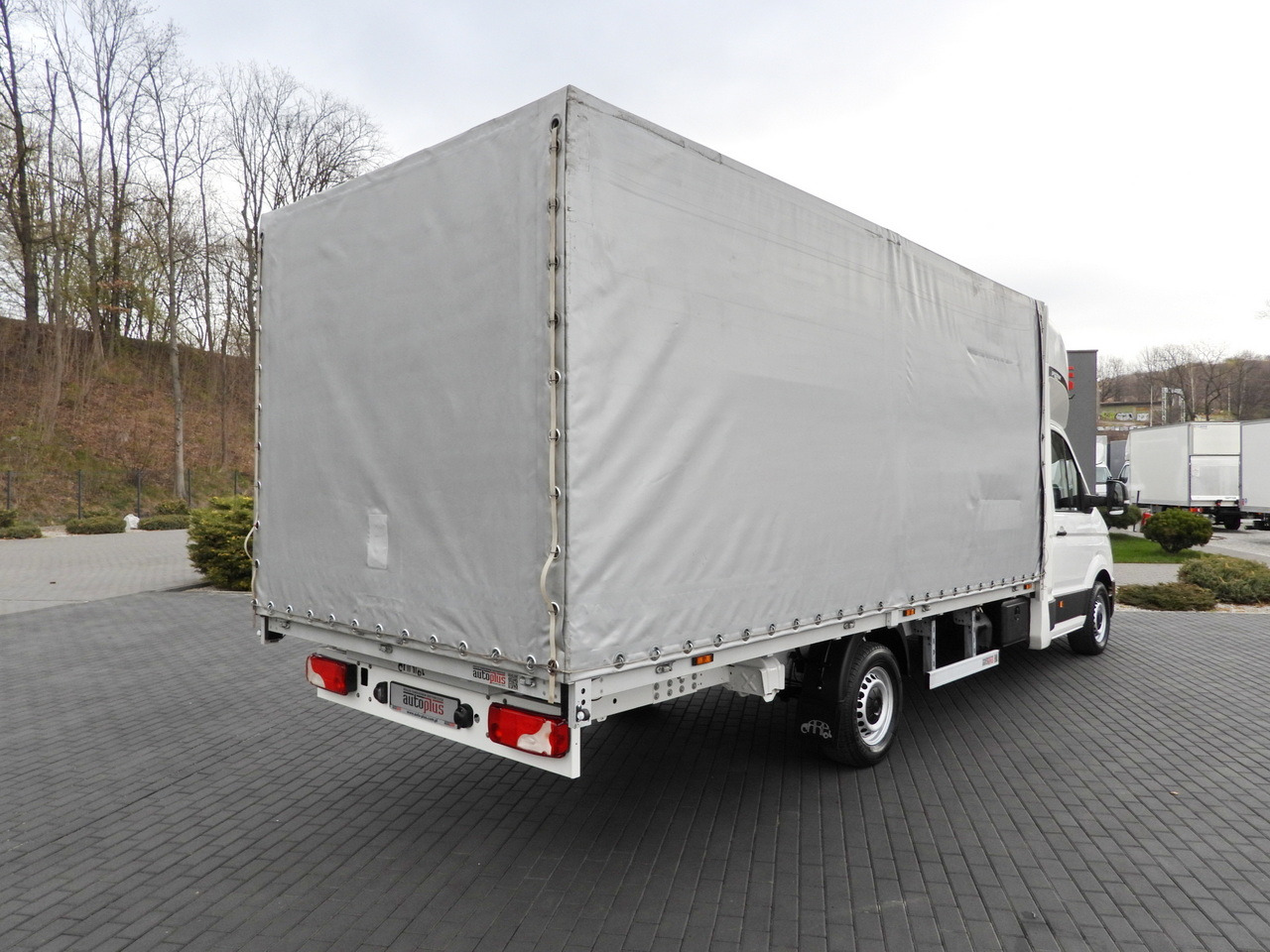 VOLKSWAGEN CRAFTER TARPAULIN 10 PALLETS WEBASTO CRUISE CONTROL LED LIGHTS 180HP - Furgoneta con lona: foto 3 VOLKSWAGEN CRAFTER TARPAULIN 10 PALLETS WEBASTO CRUISE CONTROL LED LIGHTS 180HP - Furgoneta con lona: foto 3