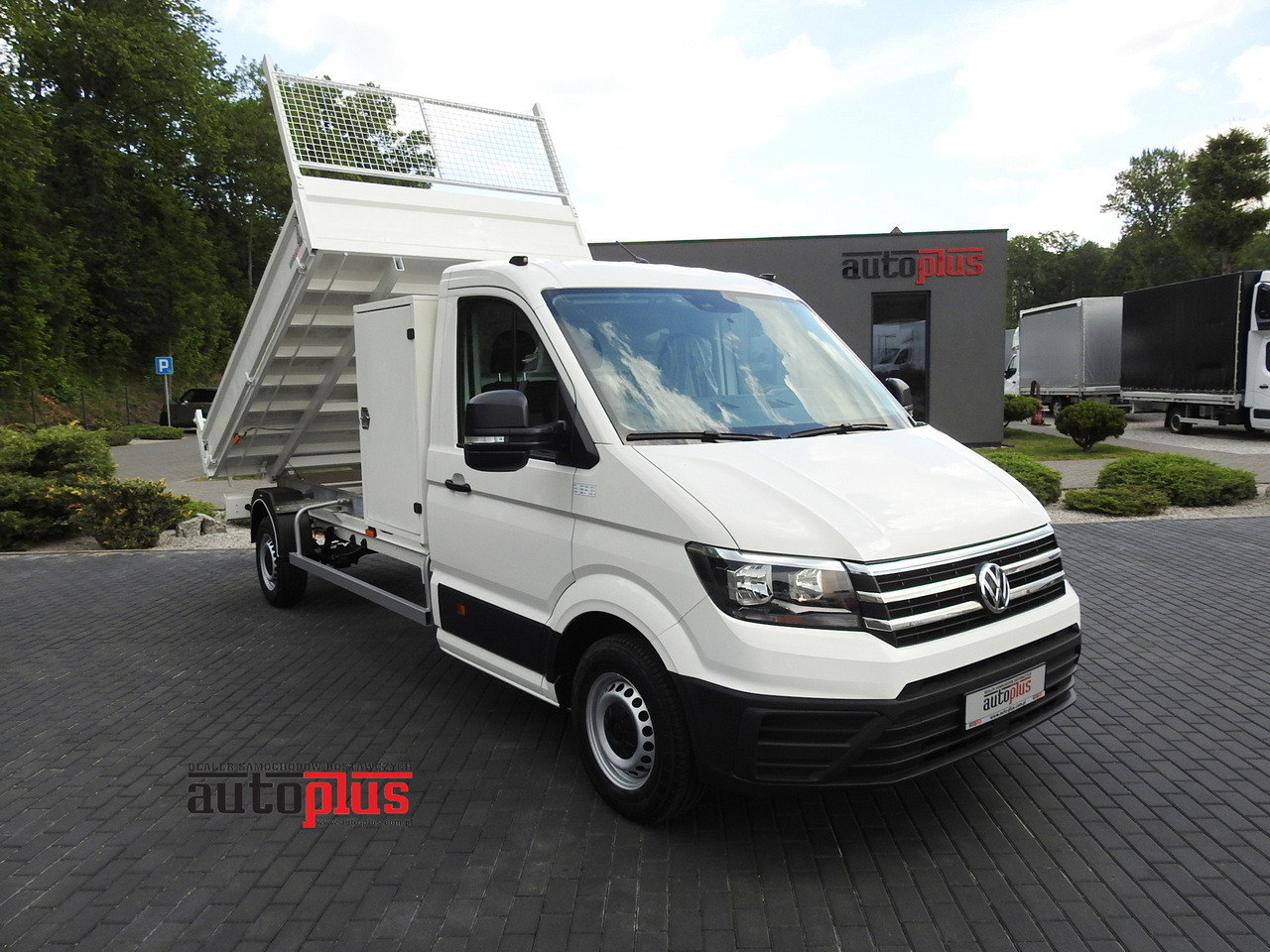 VOLKSWAGEN CRAFTER TIPPER CRUISE CONTROL 100HP - Furgoneta basculante: foto 1 VOLKSWAGEN CRAFTER TIPPER CRUISE CONTROL 100HP - Furgoneta basculante: foto 1