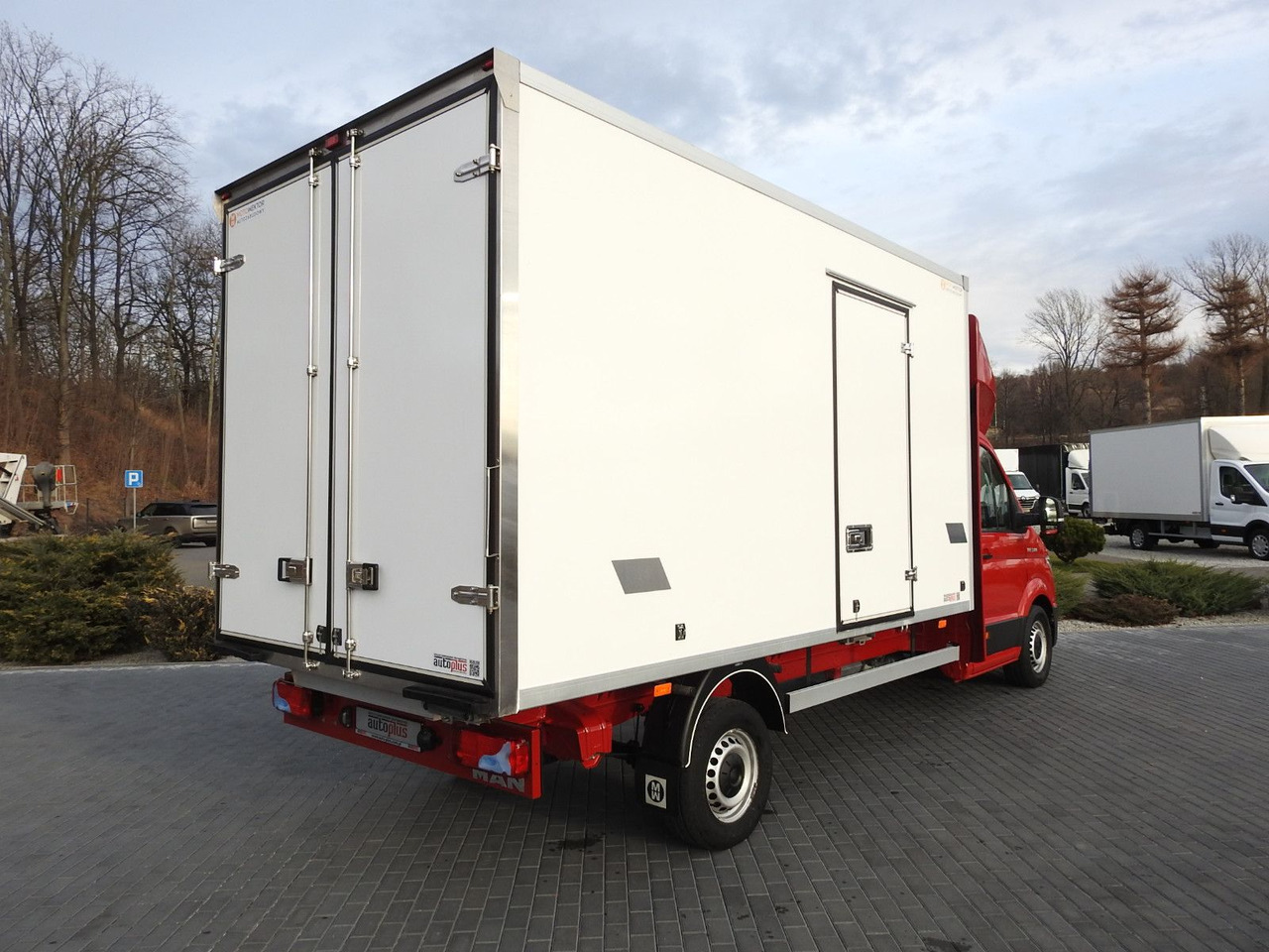 Volkswagen CRAFTER KÜHLKOFFER -5*C 8 PALETEN HEIZFUNKTION - Furgoneta frigorifica: foto 3 Volkswagen CRAFTER KÜHLKOFFER -5*C 8 PALETEN HEIZFUNKTION - Furgoneta frigorifica: foto 3