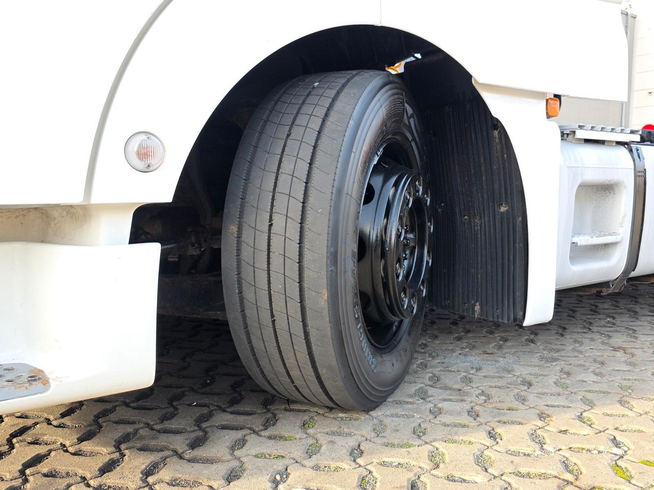 Cabeza tractora MAN TGX 18.500 4X2 LLS-U / 2 Tanks / Xenon: foto 47