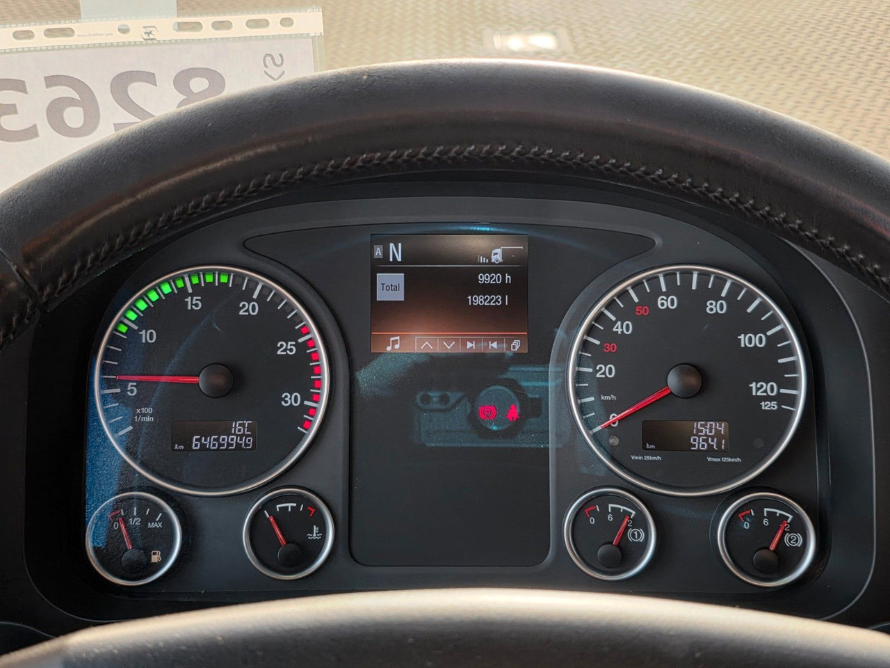 Cabeza tractora MAN TGX 18.500 4X2 LLS-U / 2 Tanks / Xenon: foto 38