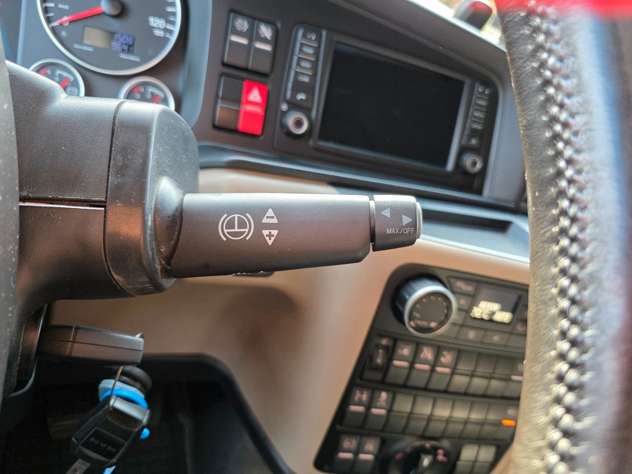 Cabeza tractora MAN TGX 18.500 4X2 LLS-U / 2 Tanks / Xenon: foto 43