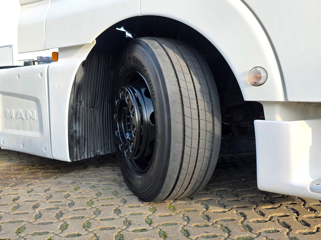 Cabeza tractora MAN TGX 18.500 4X2 LLS-U / 2 Tanks / Xenon: foto 48