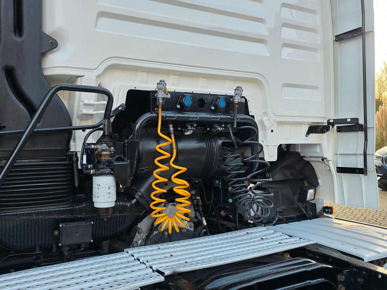 Cabeza tractora MAN TGX 18.500 4X2 LLS-U / 2 Tanks / Xenon: foto 15