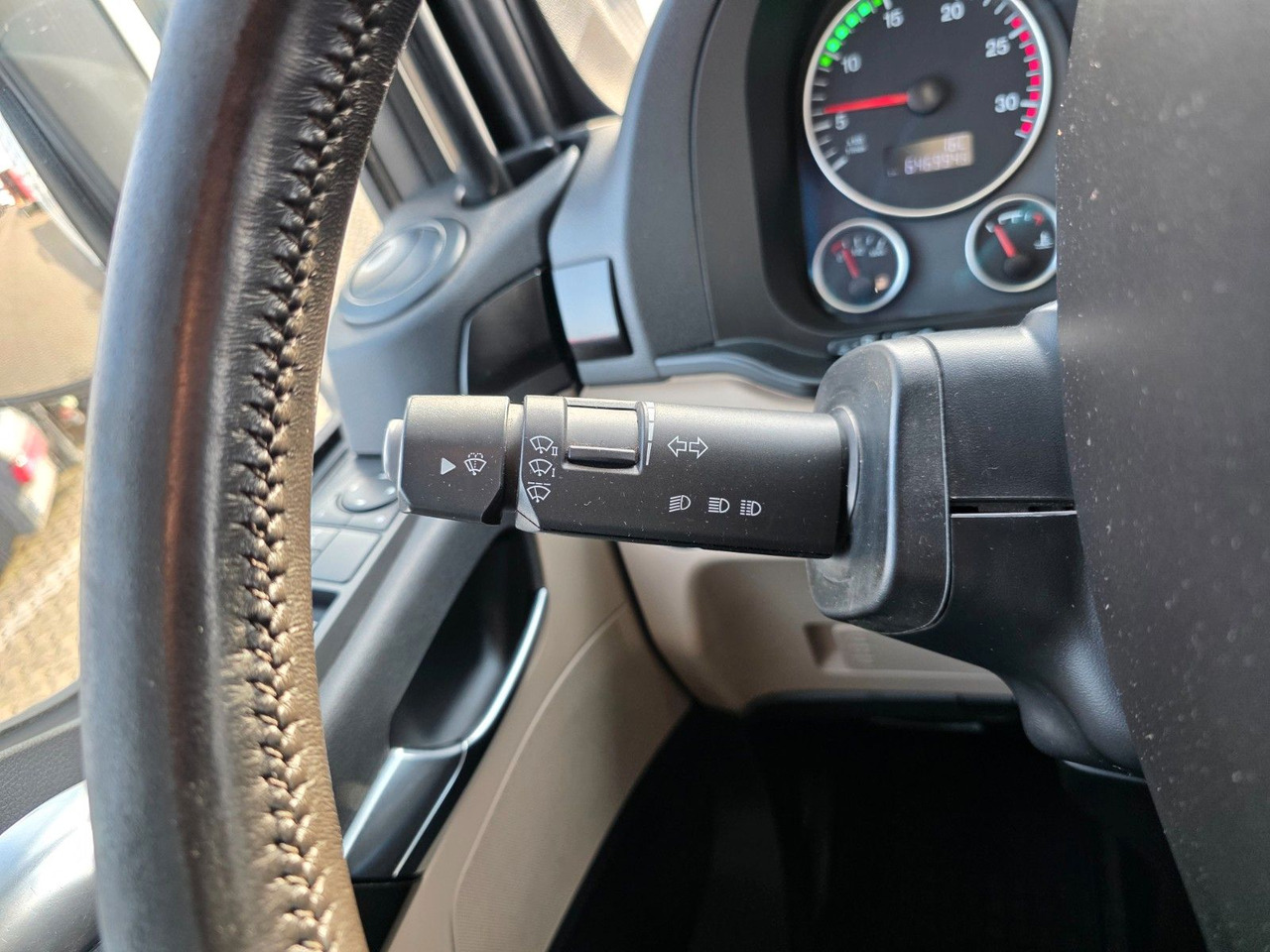 Cabeza tractora MAN TGX 18.500 4X2 LLS-U / 2 Tanks / Xenon: foto 42