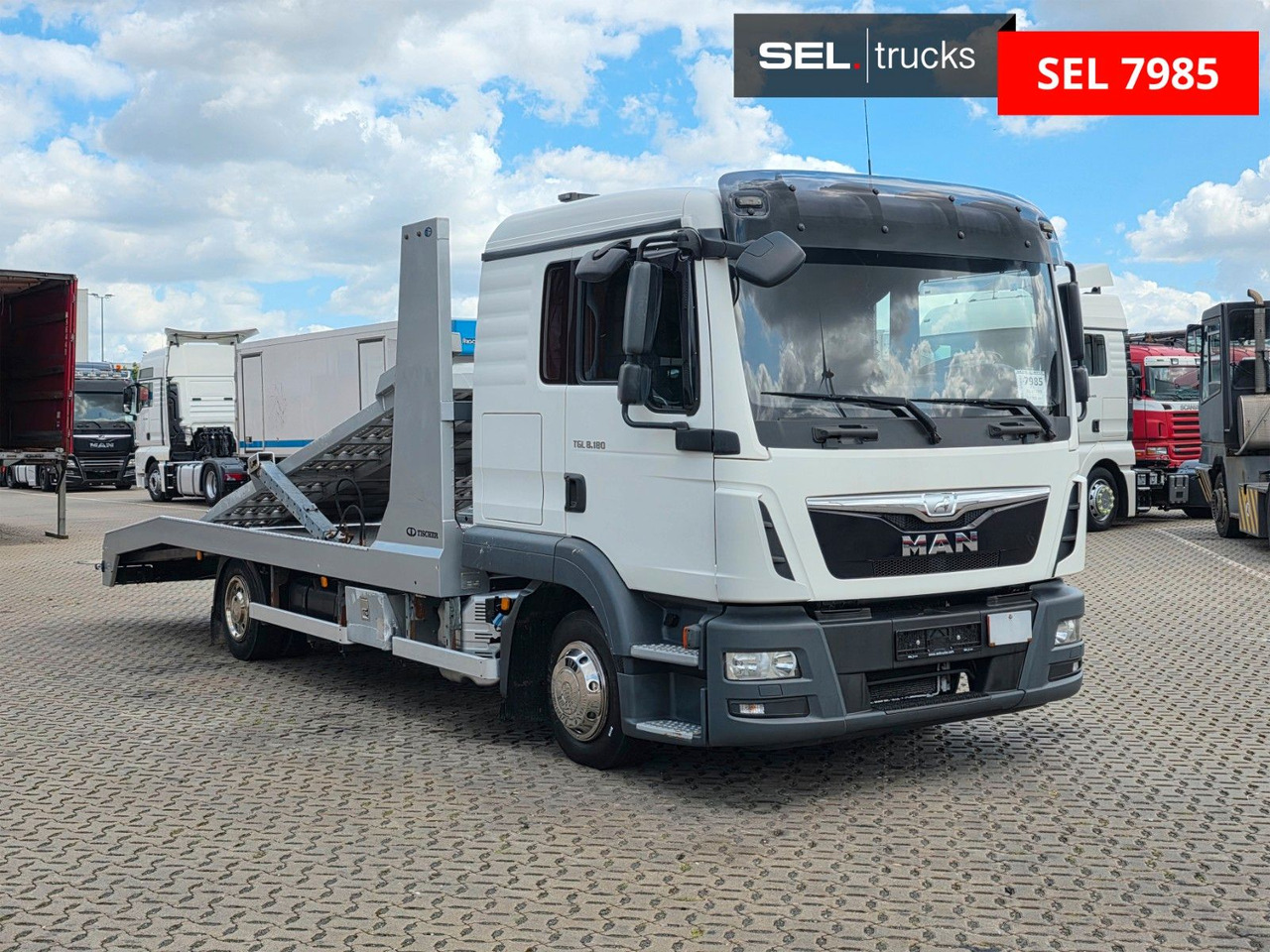 MAN TGL 8.180 4X2 BL - Grua de remolque autos: foto 3 MAN TGL 8.180 4X2 BL - Grua de remolque autos: foto 3