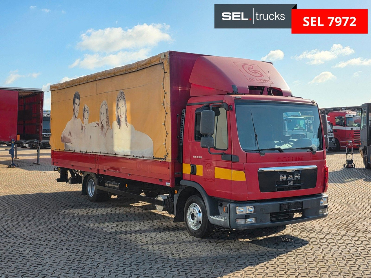 MAN TGL 8.180 4X2 BL / Ladebordwand / Rückfahrkamera - Furgoneta con lona: foto 3 MAN TGL 8.180 4X2 BL / Ladebordwand / Rückfahrkamera - Furgoneta con lona: foto 3