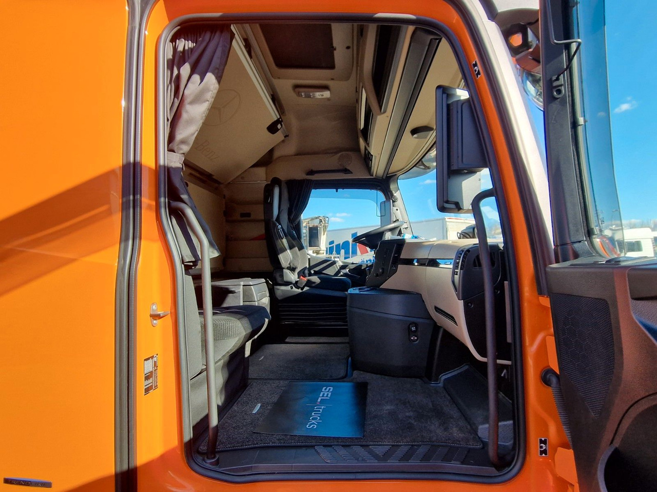 Camión lona Mercedes-Benz Actros 2548 / Retarder / Aluklappen / 6E: foto 18 Camión lona Mercedes-Benz Actros 2548 / Retarder / Aluklappen / 6E: foto 18