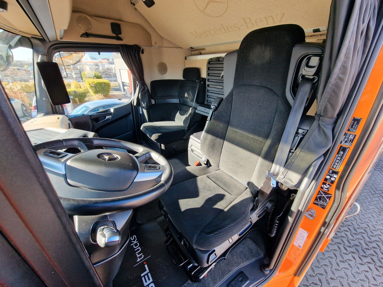 Camión lona Mercedes-Benz Actros 2548 / Retarder / Aluklappen / 6E: foto 17 Camión lona Mercedes-Benz Actros 2548 / Retarder / Aluklappen / 6E: foto 17