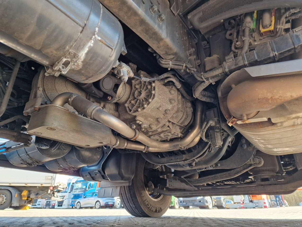 Camión lona Mercedes-Benz Actros 2548 / Retarder / Aluklappen / 6E: foto 12 Camión lona Mercedes-Benz Actros 2548 / Retarder / Aluklappen / 6E: foto 12