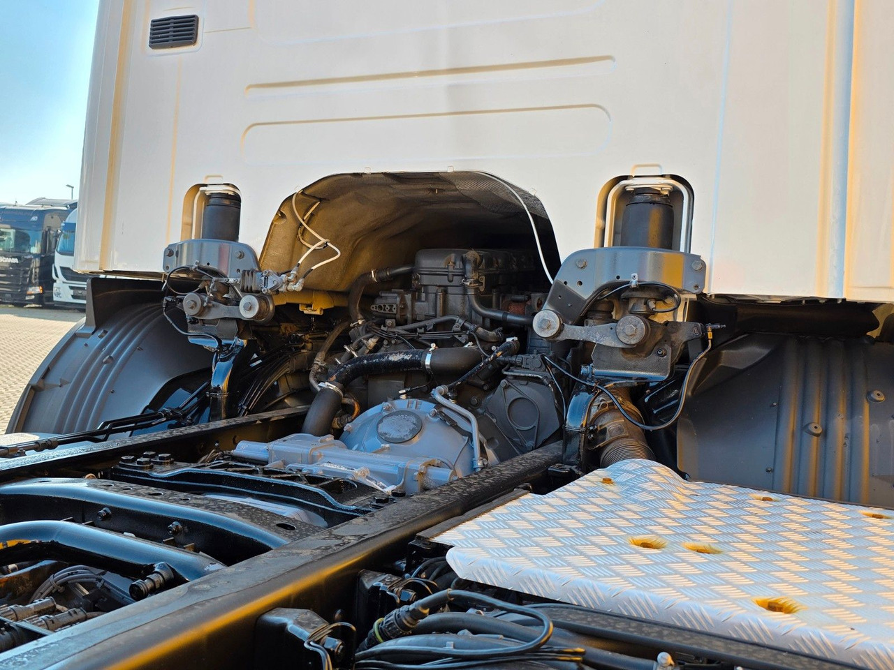 Camión chasis Scania P420 LB6X2*4MNA / Retarder / PTO / ADR: foto 10 Camión chasis Scania P420 LB6X2*4MNA / Retarder / PTO / ADR: foto 10