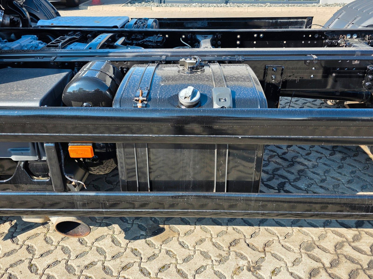 Camión chasis Scania P420 LB6X2*4MNA / Retarder / PTO / ADR: foto 9 Camión chasis Scania P420 LB6X2*4MNA / Retarder / PTO / ADR: foto 9