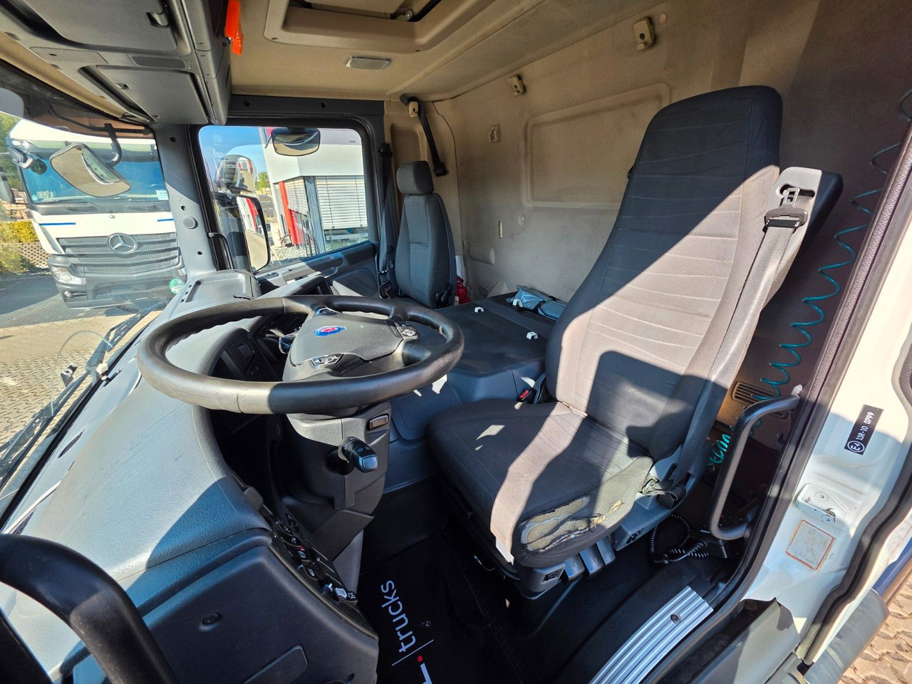 Camión chasis Scania P420 LB6X2*4MNA / Retarder / PTO / ADR: foto 21 Camión chasis Scania P420 LB6X2*4MNA / Retarder / PTO / ADR: foto 21