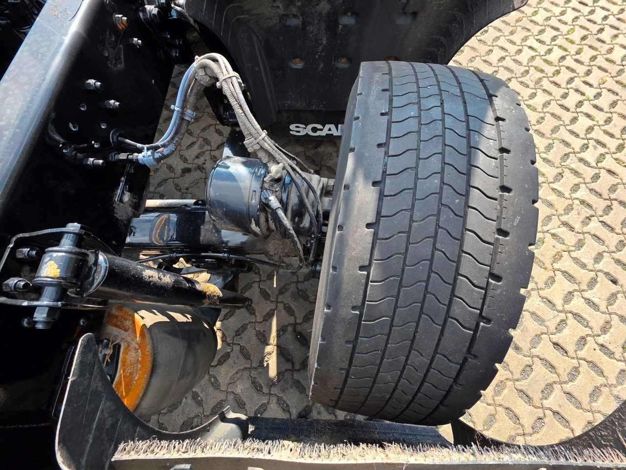 Camión chasis Scania P420 LB6X2*4MNA / Retarder / PTO / ADR: foto 44 Camión chasis Scania P420 LB6X2*4MNA / Retarder / PTO / ADR: foto 44