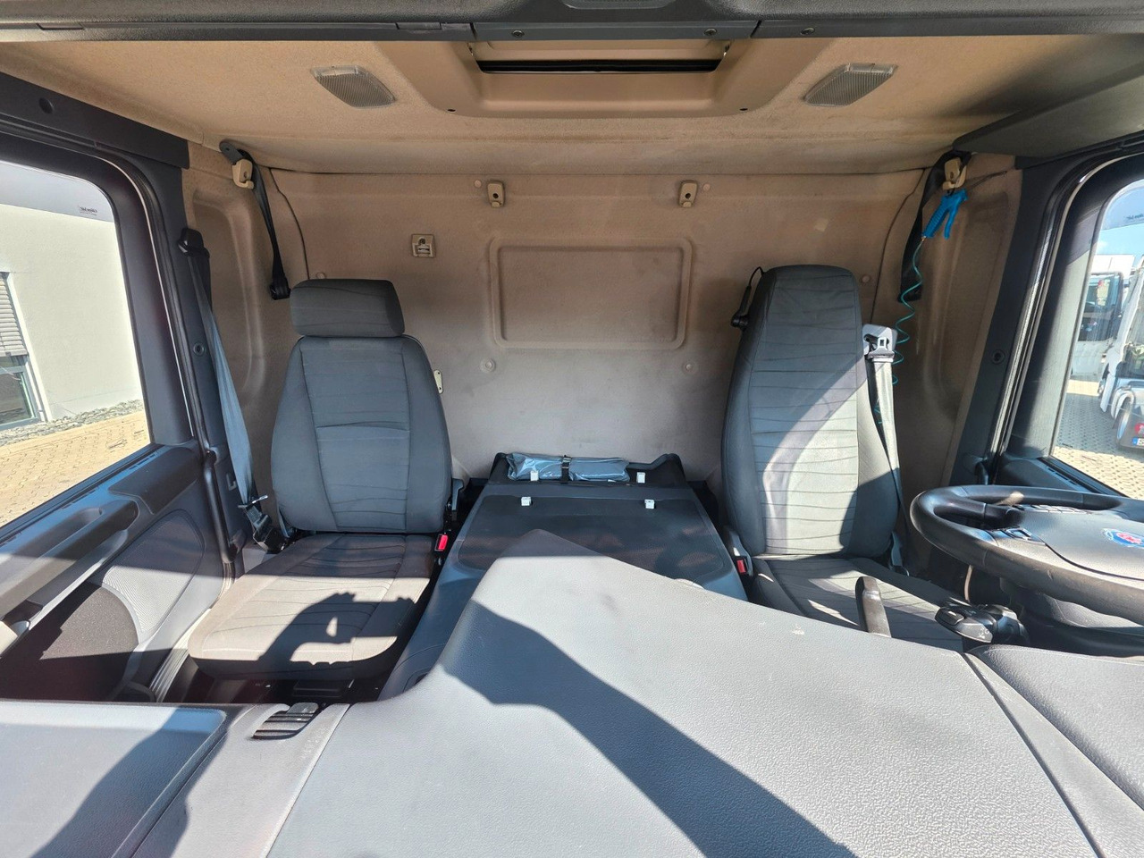 Camión chasis Scania P420 LB6X2*4MNA / Retarder / PTO / ADR: foto 24 Camión chasis Scania P420 LB6X2*4MNA / Retarder / PTO / ADR: foto 24