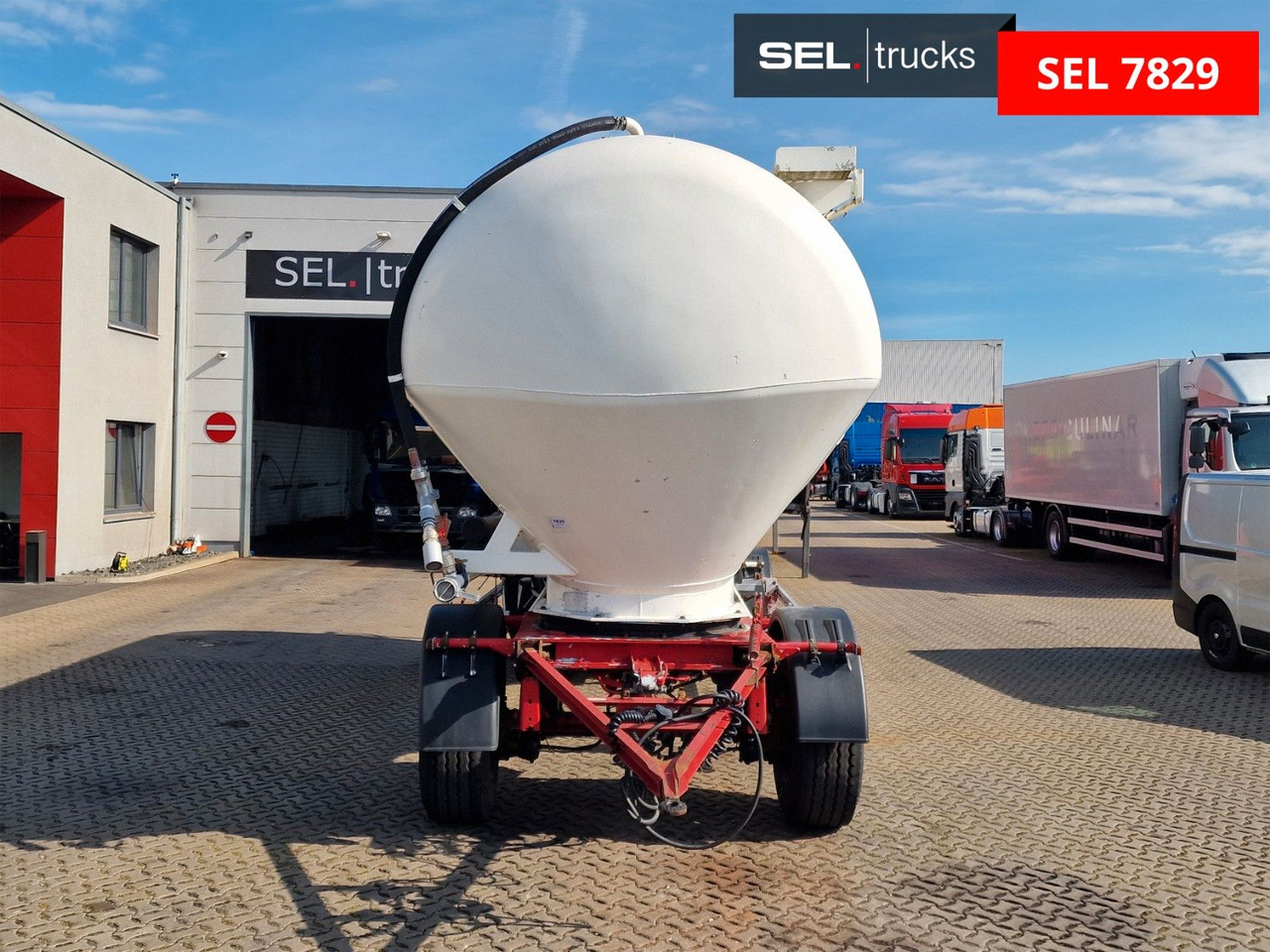 Spitzer SAPI 1833/3M - Remolque cisterna: foto 2 Spitzer SAPI 1833/3M - Remolque cisterna: foto 2