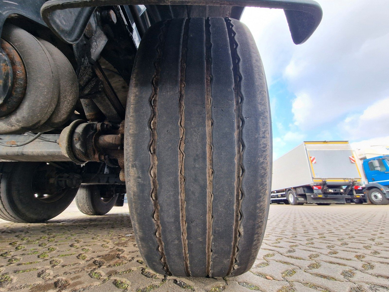 Semirremolque silo Spitzer SKS 27 / Kippsilo / 53.000 l / Liftachse: foto 24