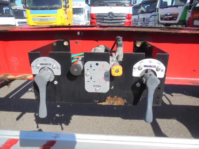 Remolque portacontenedore/ Intercambiable CIMC DC 02: foto 9 Remolque portacontenedore/ Intercambiable CIMC DC 02: foto 9