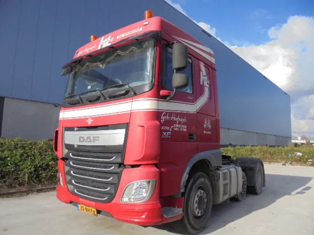 DAF XF 440 6X2 EUR6 - Cabeza tractora: foto 3 DAF XF 440 6X2 EUR6 - Cabeza tractora: foto 3