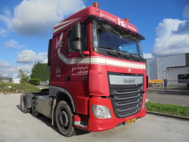 DAF XF 440 6X2 EUR6 - Cabeza tractora: foto 4 DAF XF 440 6X2 EUR6 - Cabeza tractora: foto 4
